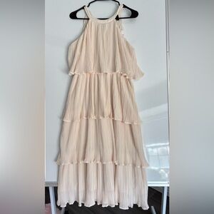 NWT Zesica Cream Dress for Women